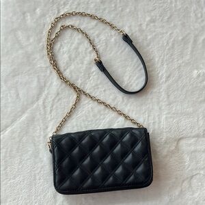 Luxurious Black and Gold Quilted Crossbody Bag